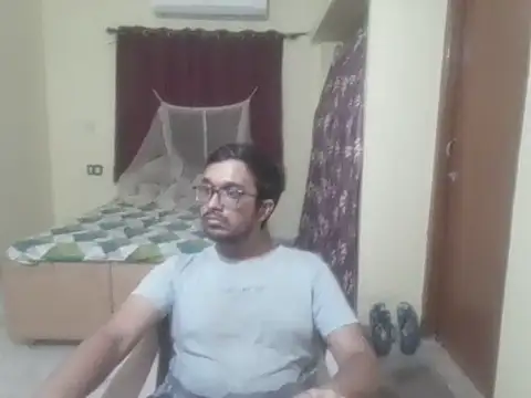 decent person 001 online show from 07/06/26, 03:14