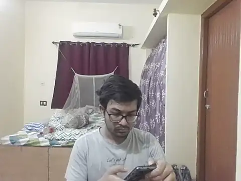 decent person 001 online show from 08/01/26, 05:18