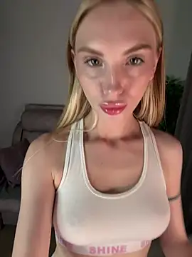 BellaSwan- online show from 07/05/26, 07:15
