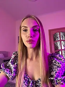 BellaSwan- online show from 07/06/26, 07:16