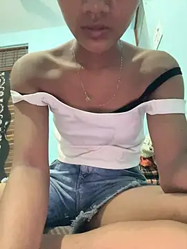 Snapshot of Ex_priya4 chatting on 07/14/26, 06:35 Ex priya4 online show from 07/14/26, 06:35