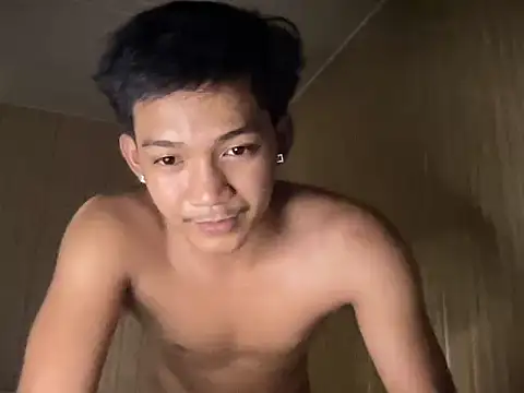 YourcumBoy77 online show from 07/13/26, 06:11