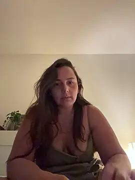 Snapshot of bellag825 chatting on 07/25/26, 12:53 bellag825 online show from 07/25/26, 12:53