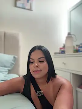 AliceStarshine online show from 11/23/25, 07:35