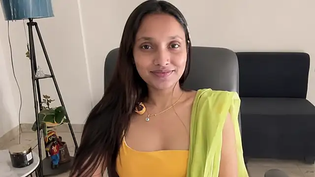 Snapshot of Sonia_banu76 chatting on 07/04/26, 06:19 Sonia banu76 online show from 07/04/26, 06:19
