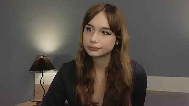 Snapshot of Kalimerra chatting on 07/09/26, 08:02 Kalimerra online show from 07/09/26, 08:02