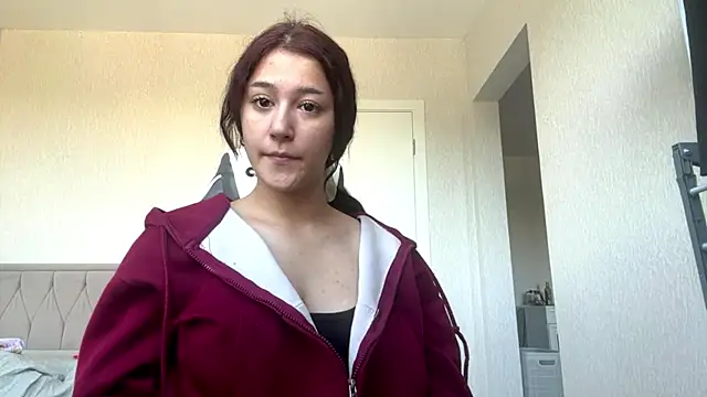 EmmaKitti online show from 07/06/26, 02:03