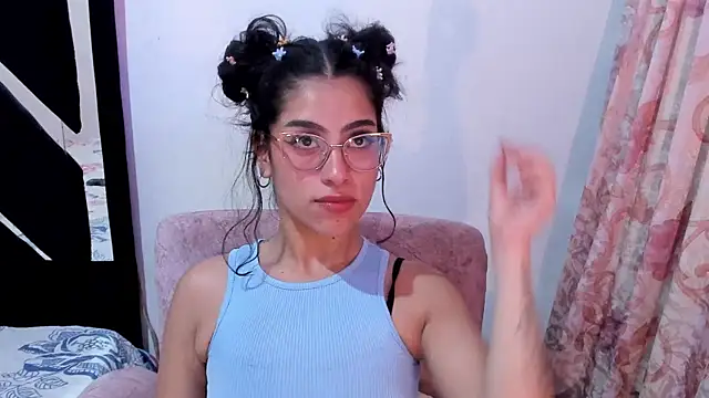 Snapshot of TrinityJames_ chatting on 07/22/26, 04:15 TrinityJames online show from 07/22/26, 04:15
