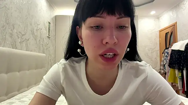 DomenicaLowe online show from 07/09/26, 08:46