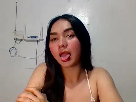 Snapshot of EtherealRae chatting on 07/14/26, 06:57 EtherealRae online show from 07/14/26, 06:57
