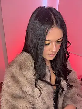 sofiaqueen   online show from 07/17/26, 04:01