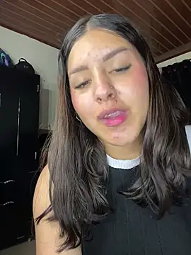 lamarucha nora online show from 07/08/26, 12:37