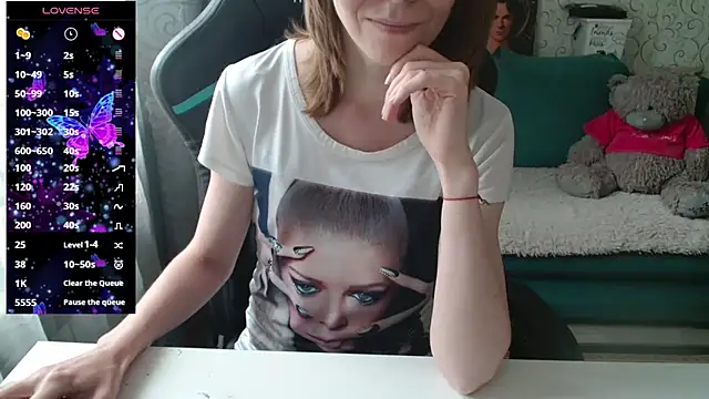   Alisa   online show from 07/08/26, 11:58