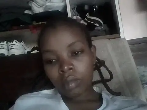 Snapshot of sweeriechocho chatting on 08/07/26, 11:23 sweeriechocho online show from 08/07/26, 11:23