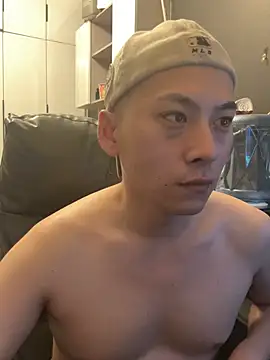 Snapshot of yichen008 chatting on 07/09/26, 10:30 yichen008 online show from 07/09/26, 10:30