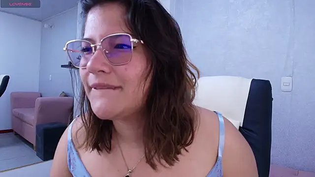 Lucero Angels online show from 07/08/26, 07:51