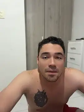 Valentino ruiz online show from 07/25/26, 04:54