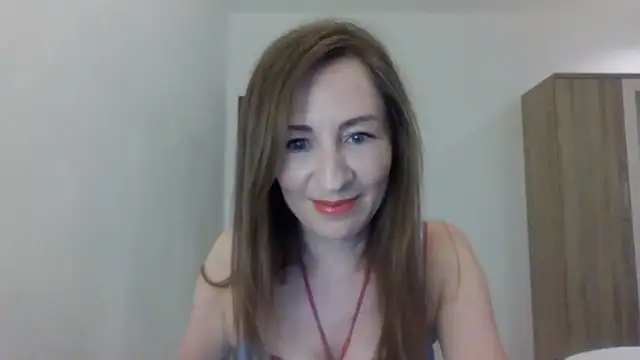 Snapshot of Sweet_Poeme chatting on 07/17/26, 11:39 Sweet Poeme online show from 07/17/26, 11:39