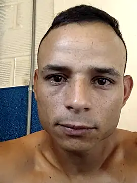 davidflz95 online show from 07/13/26, 06:33