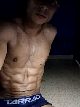 davidflz95 online show from 08/02/26, 06:23