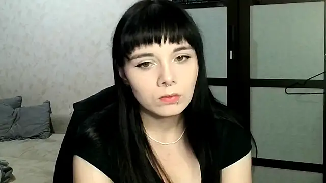 Snapshot of moresunshine chatting on 07/13/26, 06:00 moresunshine online show from 07/13/26, 06:00