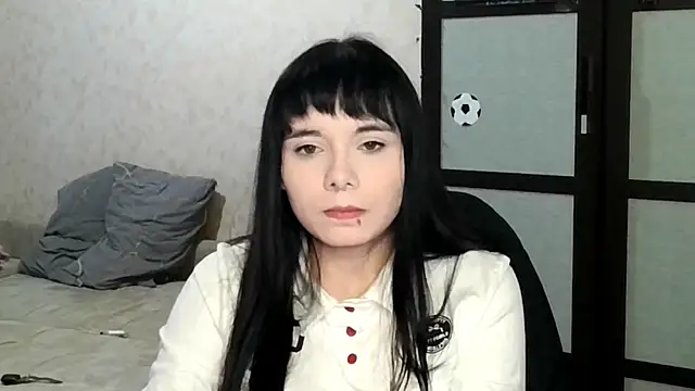 Snapshot of moresunshine chatting on 07/17/26, 05:18 moresunshine online show from 07/17/26, 05:18