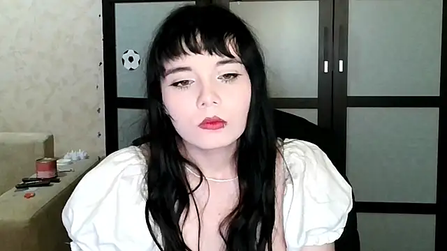 Snapshot of moresunshine chatting on 07/22/26, 06:00 moresunshine online show from 07/22/26, 06:00