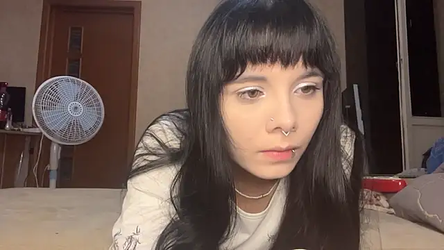 Snapshot of moresunshine chatting on 07/29/26, 07:23 moresunshine online show from 07/29/26, 07:23