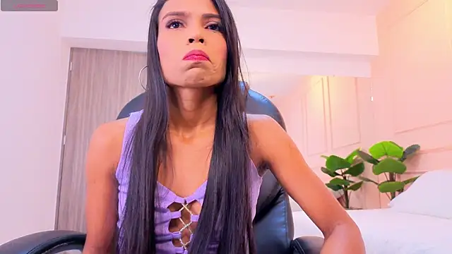 alana salazar online show from 07/13/26, 07:27