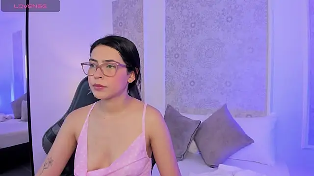 amber piercee online show from 07/28/26, 07:15