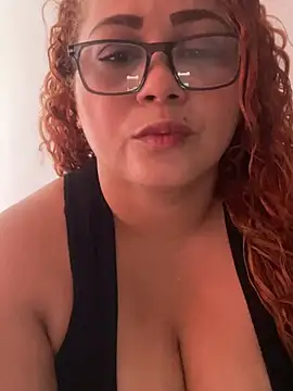 Snapshot of sabrina_hot_milf chatting on 07/16/26, 06:36 sabrina hot milf online show from 07/16/26, 06:36