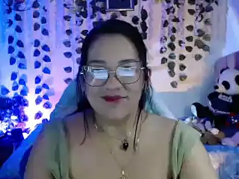 IVYGRETA online show from 07/18/26, 04:27