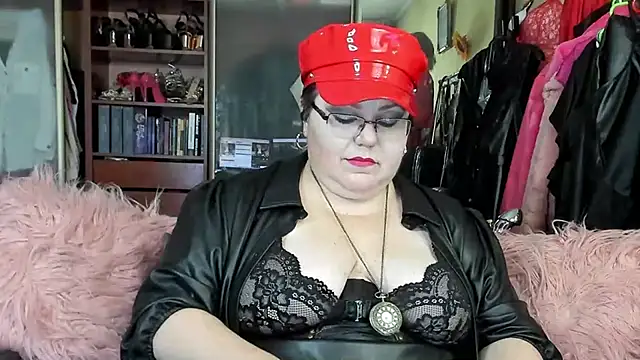 KaryQueen online show from 02/15/25, 05:28