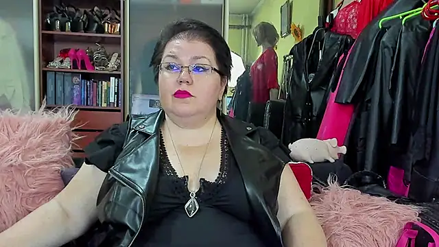 KaryQueen online show from 03/14/25, 04:40