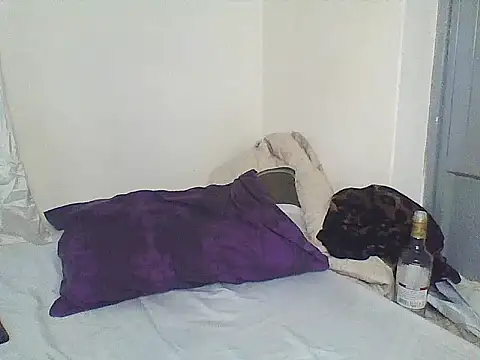 Snapshot of cuteshawrry chatting on 07/11/26, 05:32 cuteshawrry online show from 07/11/26, 05:32