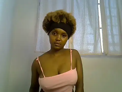 Snapshot of Chelsey_18 chatting on 07/11/26, 02:20 Chelsey 18 online show from 07/11/26, 02:20