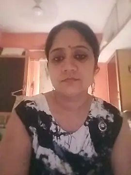 Pooja-bedi online show from 07/12/26, 10:39