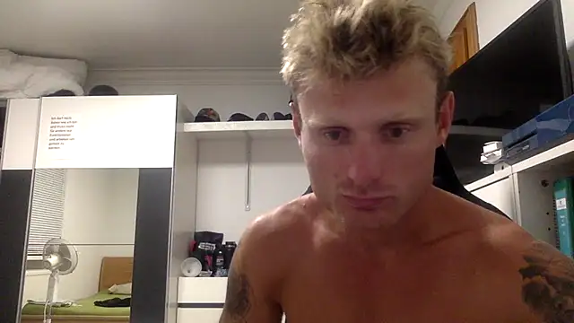 Nakedendurance1994 online show from 07/15/26, 08:25