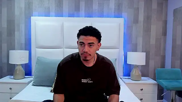 Snapshot of JadenJake chatting on 07/14/26, 07:30 JadenJake online show from 07/14/26, 07:30