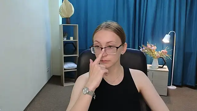 AlonaGolembeski online show from 07/14/26, 05:12