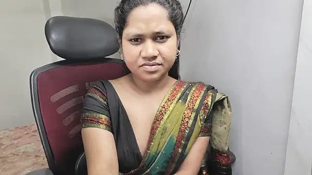 Shakina begam43 online show from 07/10/26, 05:15