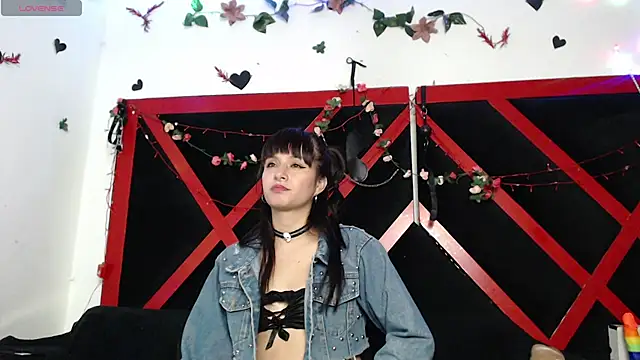 Hekate122 online show from 07/12/26, 07:43