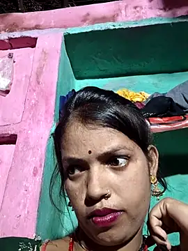 Snapshot of Cut_uma825 chatting on 07/27/26, 04:14 Cut uma825 online show from 07/27/26, 04:14