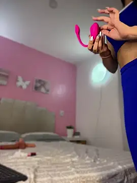 Snapshot of sofiasirena chatting on 07/18/26, 03:11 sofiasirena online show from 07/18/26, 03:11