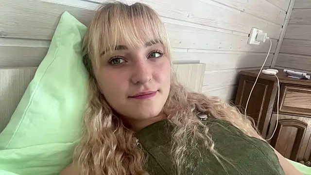 LilEvi online show from 07/16/26, 06:41