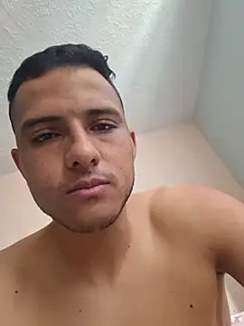 Snapshot of andycalis_97 chatting on 07/21/26, 01:57 andycalis 97 online show from 07/21/26, 01:57