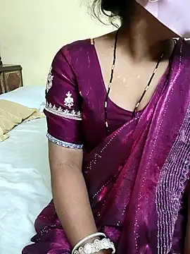 Snapshot of Indiansexycouple1 chatting on 07/25/26, 04:15 Indiansexycouple1 online show from 07/25/26, 04:15