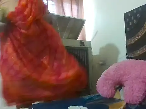 Snapshot of Indiangirl_Tanu chatting on 07/21/26, 10:28 Indiangirl Tanu online show from 07/21/26, 10:28