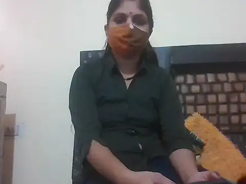 Snapshot of Indiangirl_Tanu chatting on 07/23/26, 11:41 Indiangirl Tanu online show from 07/23/26, 11:41