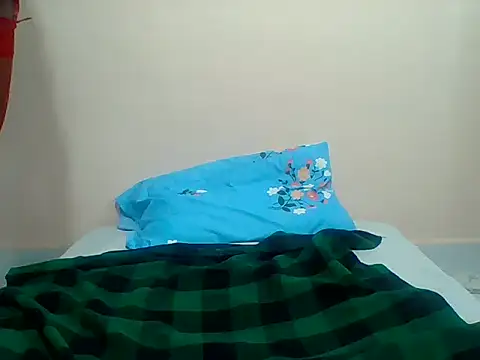 Amanda-Flower online show from 07/14/26, 10:21